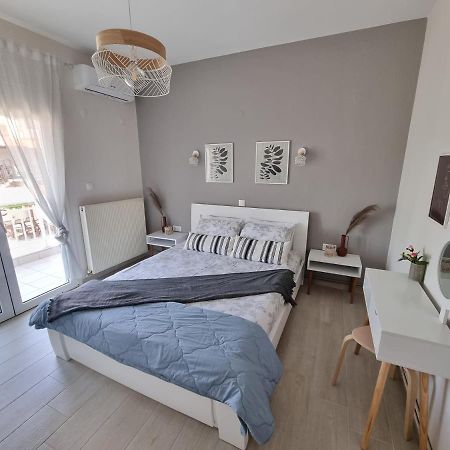 Our Home-Fully Renovated Apartments And Studios By The Sea Nikíti Eksteriør bilde