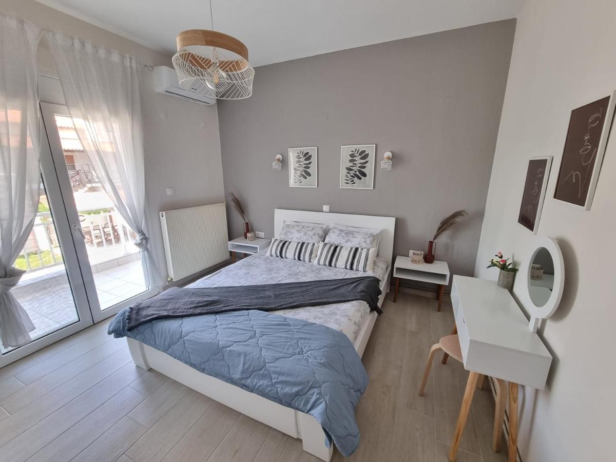 Our Home-Fully Renovated Apartments And Studios By The Sea Nikíti Eksteriør bilde