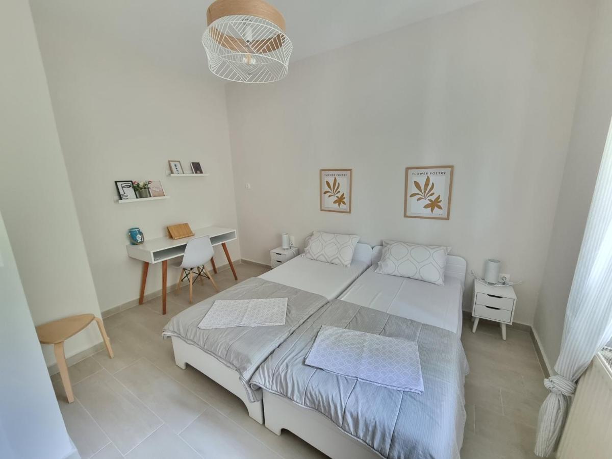 Our Home-Fully Renovated Apartments And Studios By The Sea Nikíti Eksteriør bilde