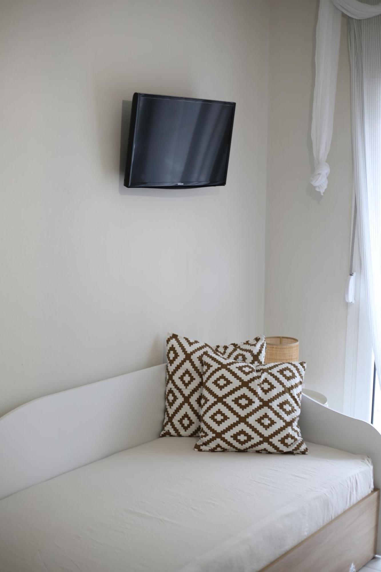 Our Home-Fully Renovated Apartments And Studios By The Sea Nikíti Eksteriør bilde