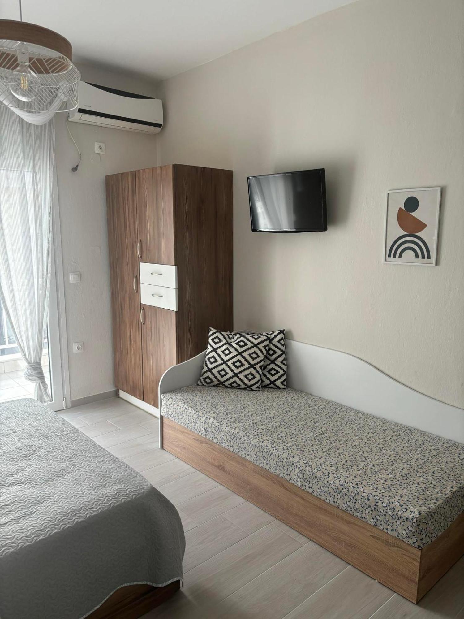 Our Home-Fully Renovated Apartments And Studios By The Sea Nikíti Eksteriør bilde
